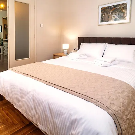 Katerina's Harmony Home, 100 Steps To The Apartment Volos